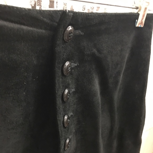 Genuine leather skirt size small - Picture 3 of 4